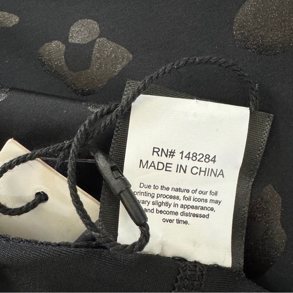 Terez girls leggings size medium foil printed black - Picture 7 of 7